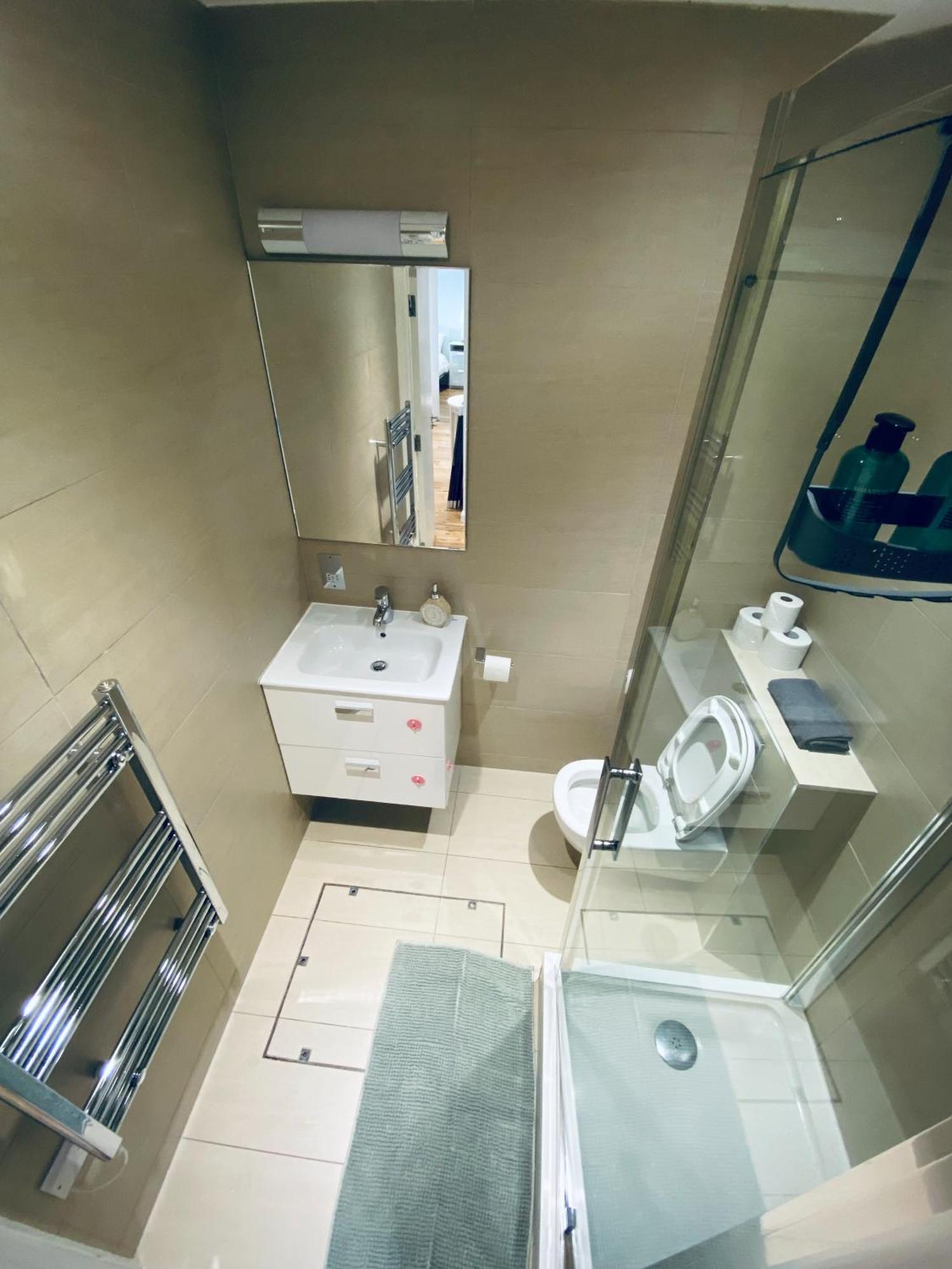 2 Bedroom Flat - 2 Bath - 15 Min Camden Town London Eksteriør bilde