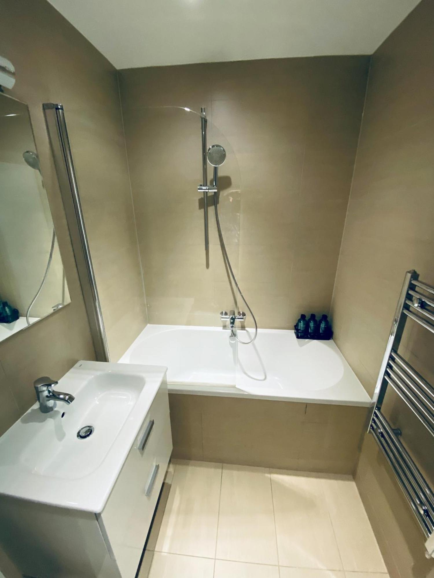 2 Bedroom Flat - 2 Bath - 15 Min Camden Town London Eksteriør bilde